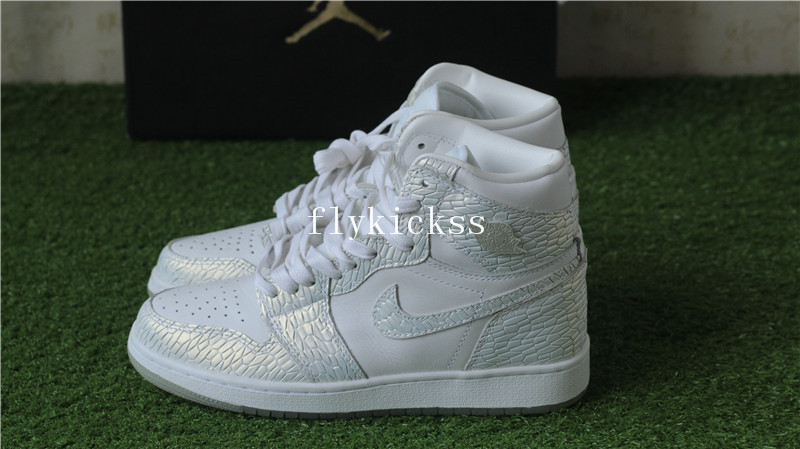 Air Jordan 1 Retro High GS Frost White